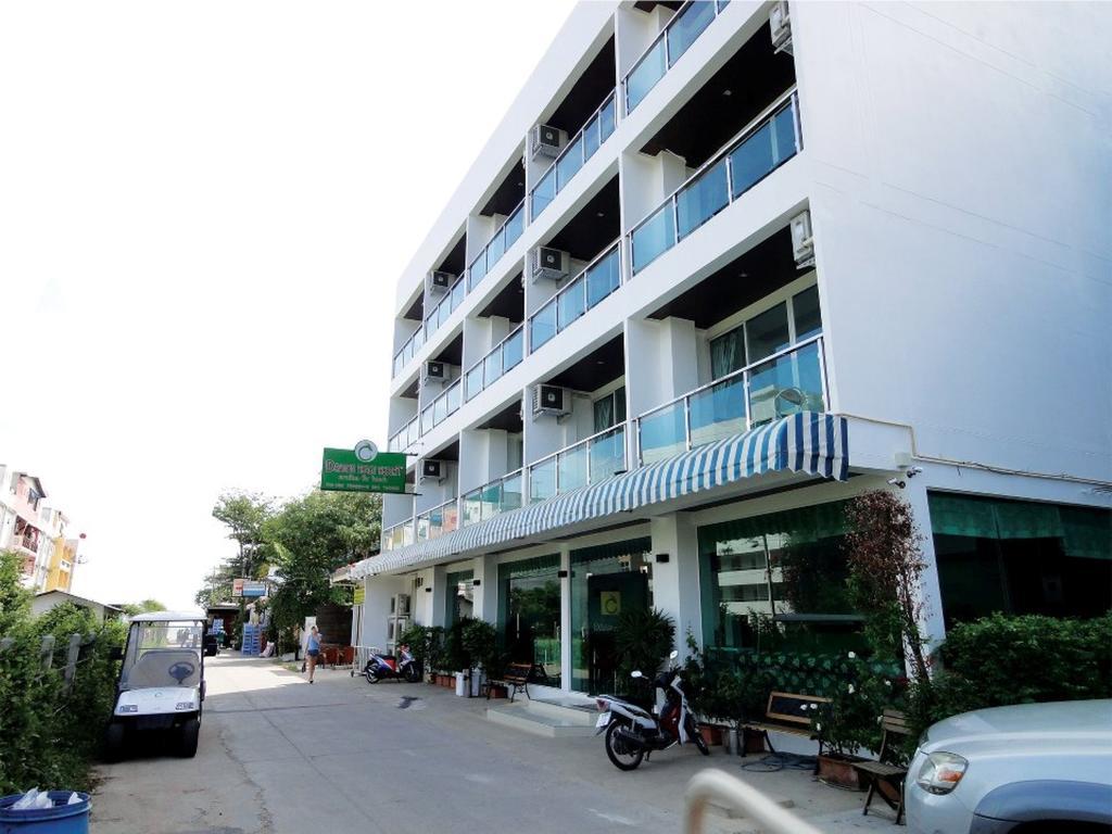 Dragon Beach Resort Jomtien Pattaya Bagian luar foto