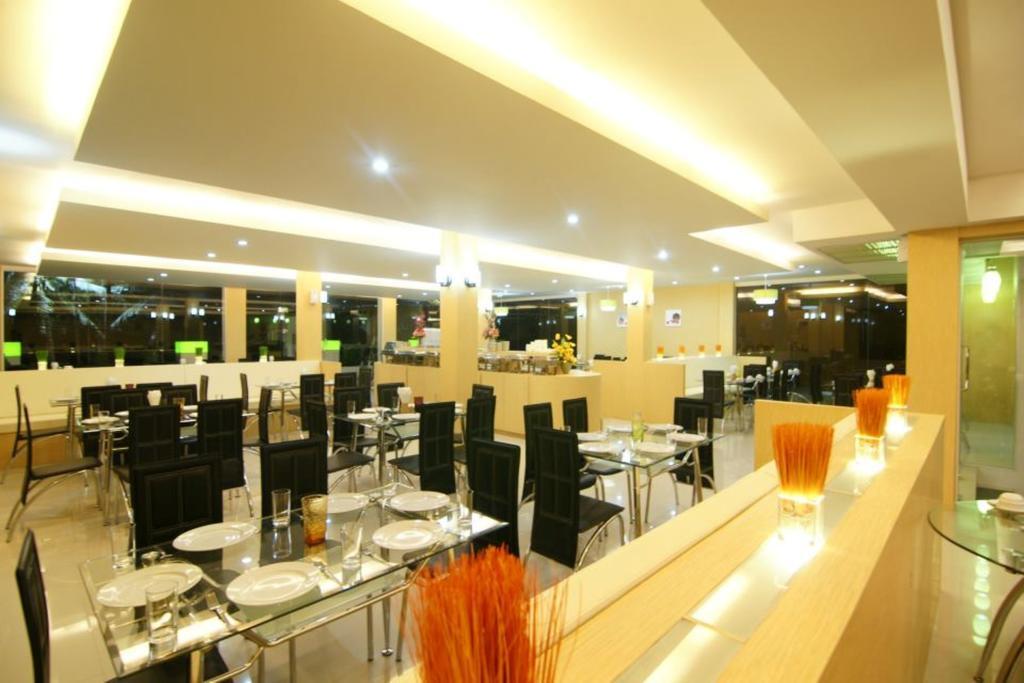 Dragon Beach Resort Jomtien Pattaya Bagian luar foto