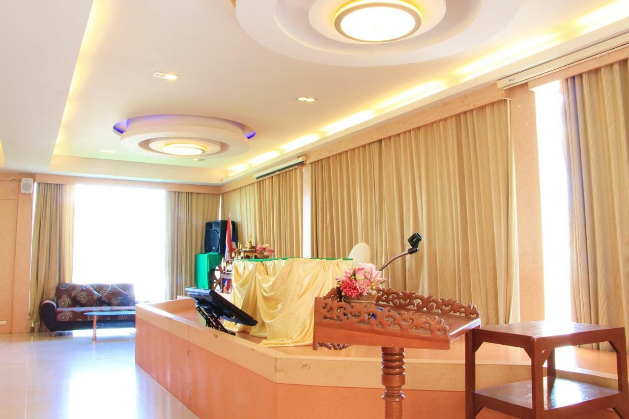 Dragon Beach Resort Jomtien Pattaya Bagian luar foto