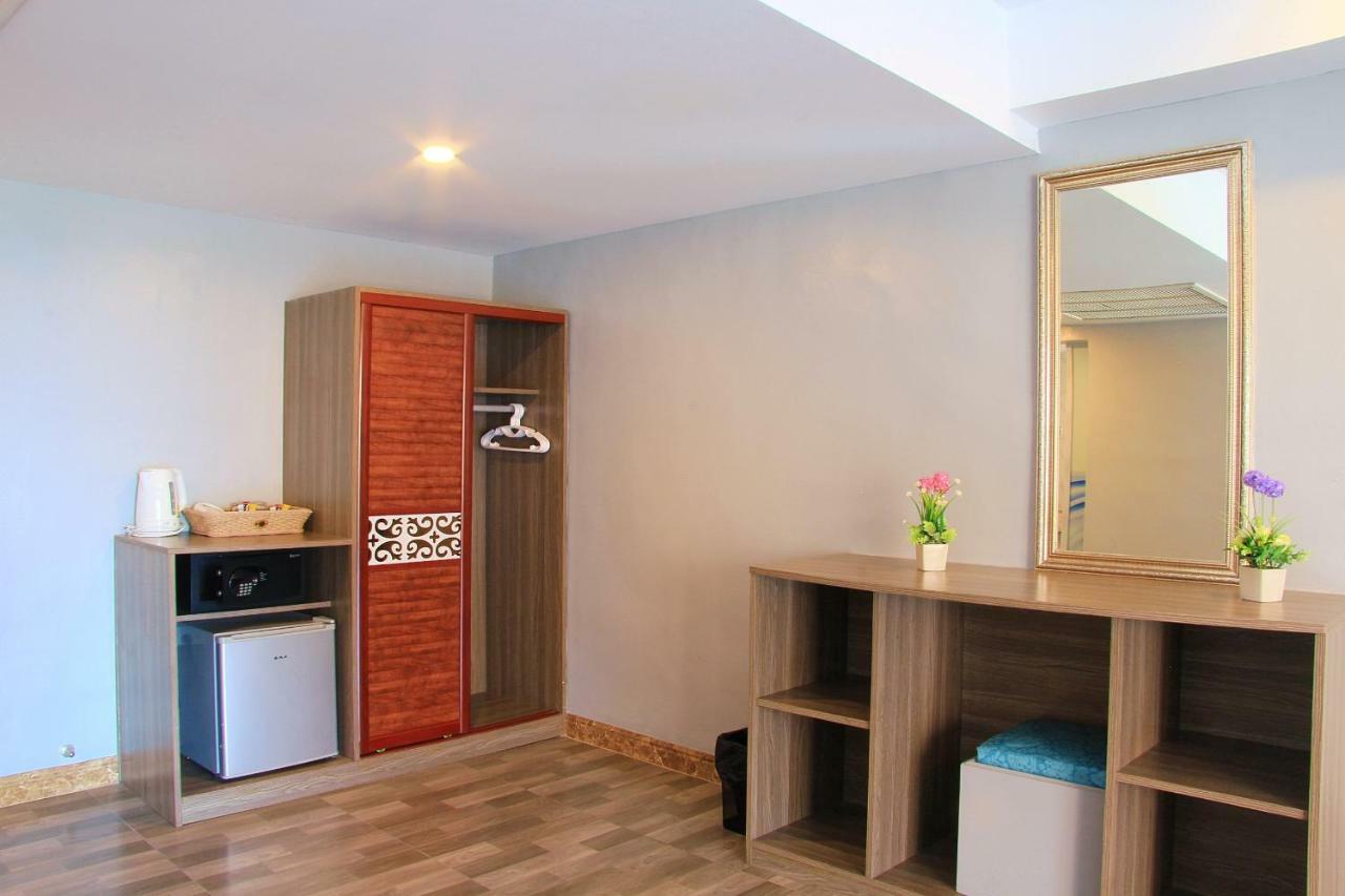 Dragon Beach Resort Jomtien Pattaya Bagian luar foto