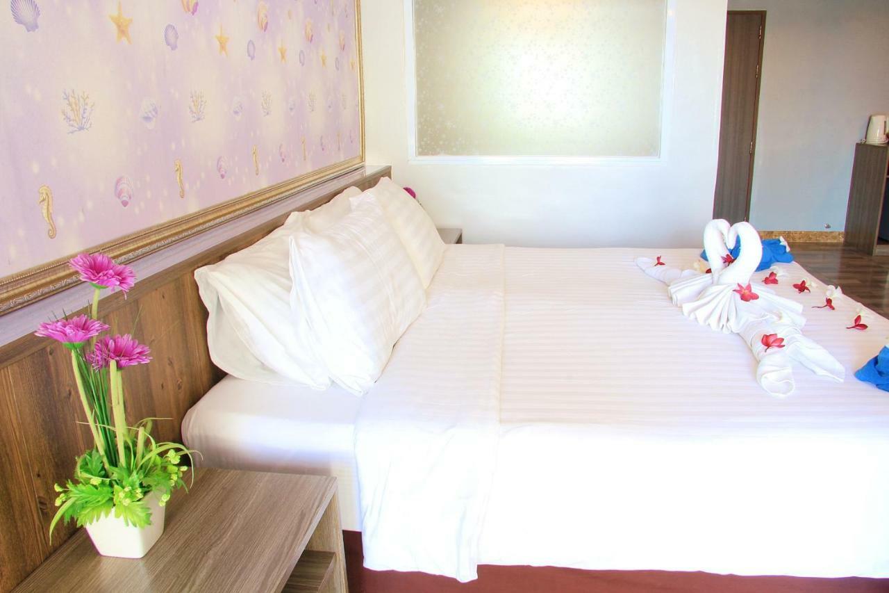 Dragon Beach Resort Jomtien Pattaya Bagian luar foto